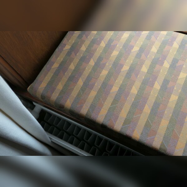 We like this very special 100% wool fabric